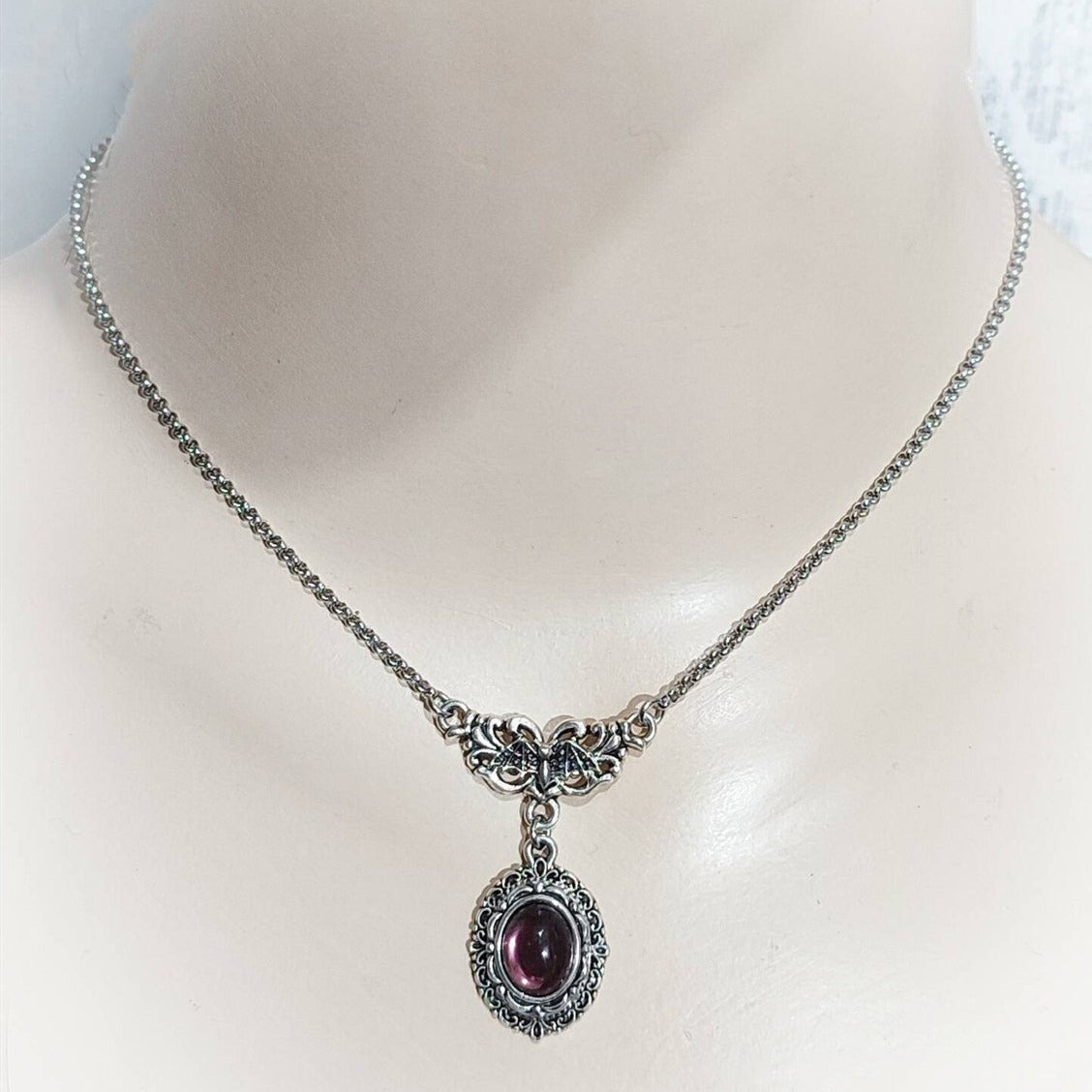 Wholesale Gothic Vampire Bat and Purple Crystal Pendant Necklace