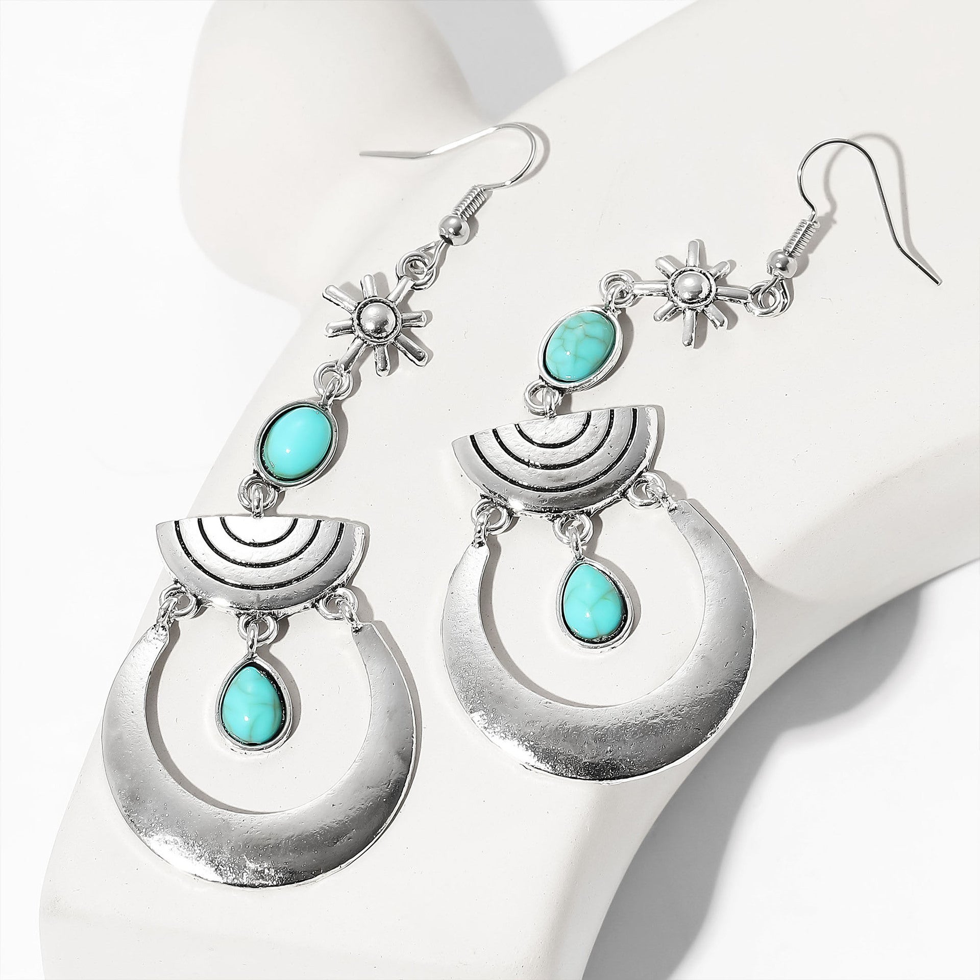 Wholesale  Long Earrings Retro Bohemian Style Crescent Turquoise Tassel Earrings