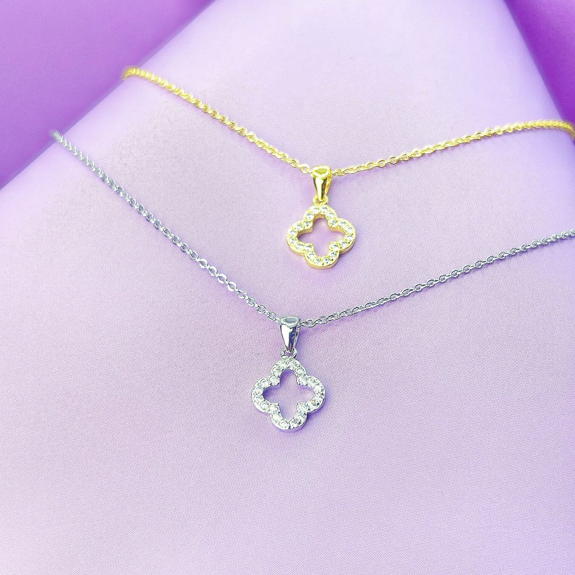 Wholesale Trendy Four Leaf Clover Hollow Pendant Necklace Gold Plated Copper Party Fashion Accessory For Women Boutique Resale