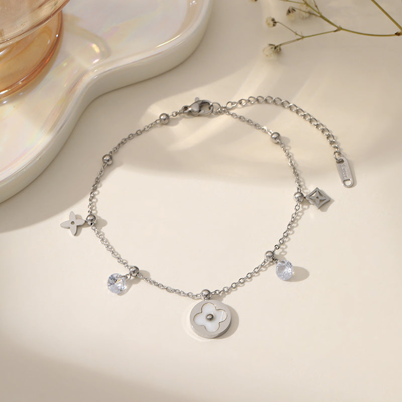 Wholesale Trendy Four-Leaf Flower Design Titanium Steel Zircon Bracelet Jewelry Accessory for Everyday Wear