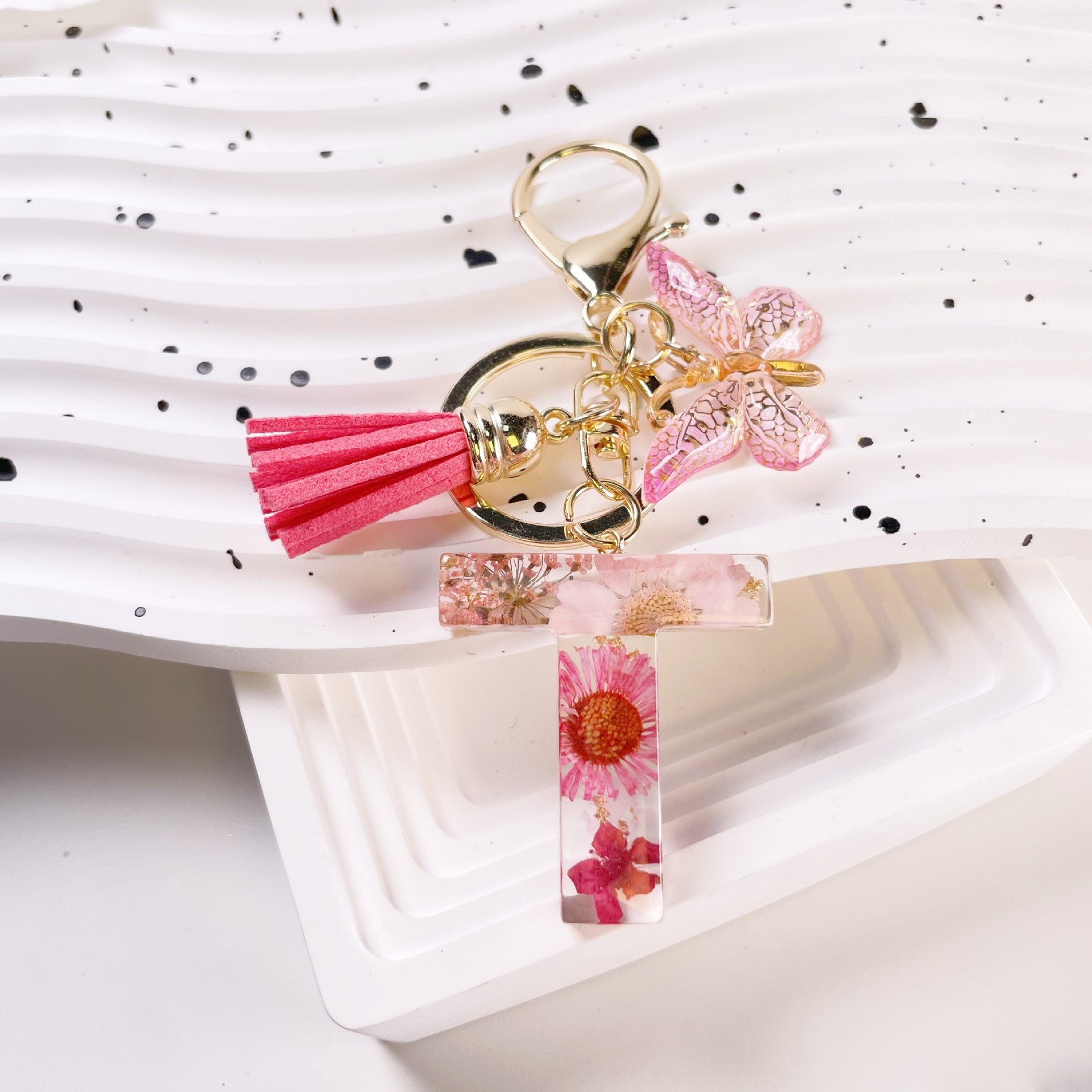 Wholesale Pink Daisy Letter Keychains Butterfly Tassel Keychain ACC-KC-Jiay001