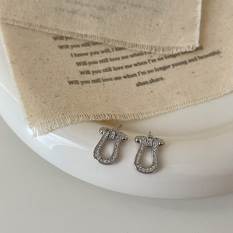 Wholesale Women's Zircon Horseshoe Buckle Metal Earrings