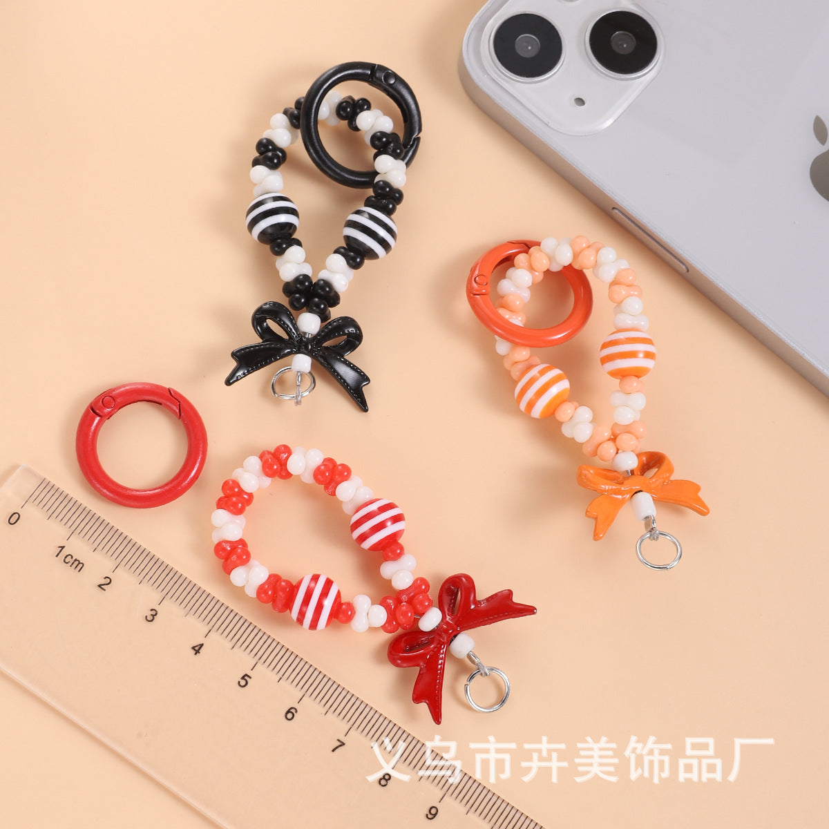 Wholesale Cartoon Bow Beaded Keychain