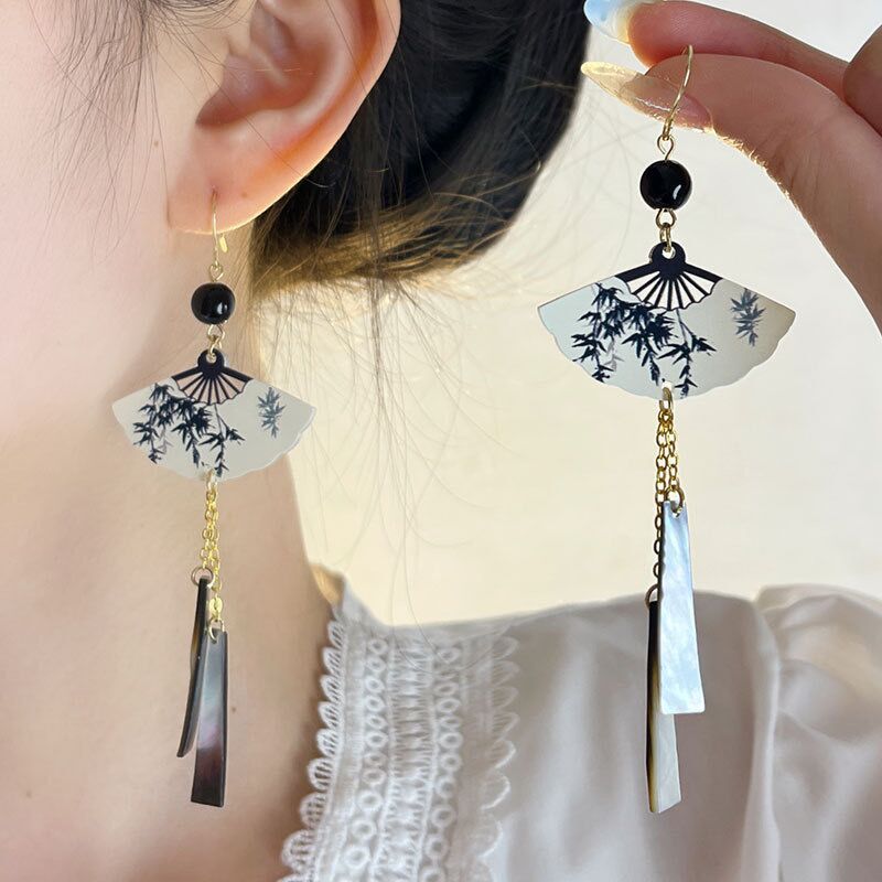 Wholesale Vintage Ethnic Fan Shaped Tassel Earrings