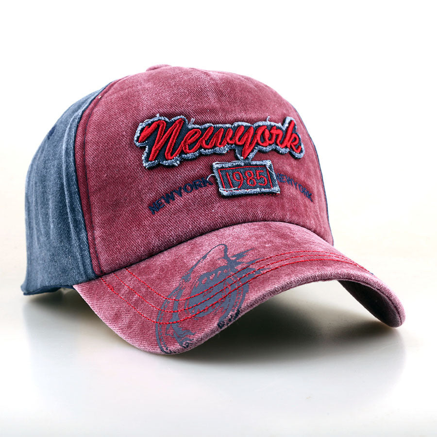 Wholesale Fashionable letter embroidered baseball cap