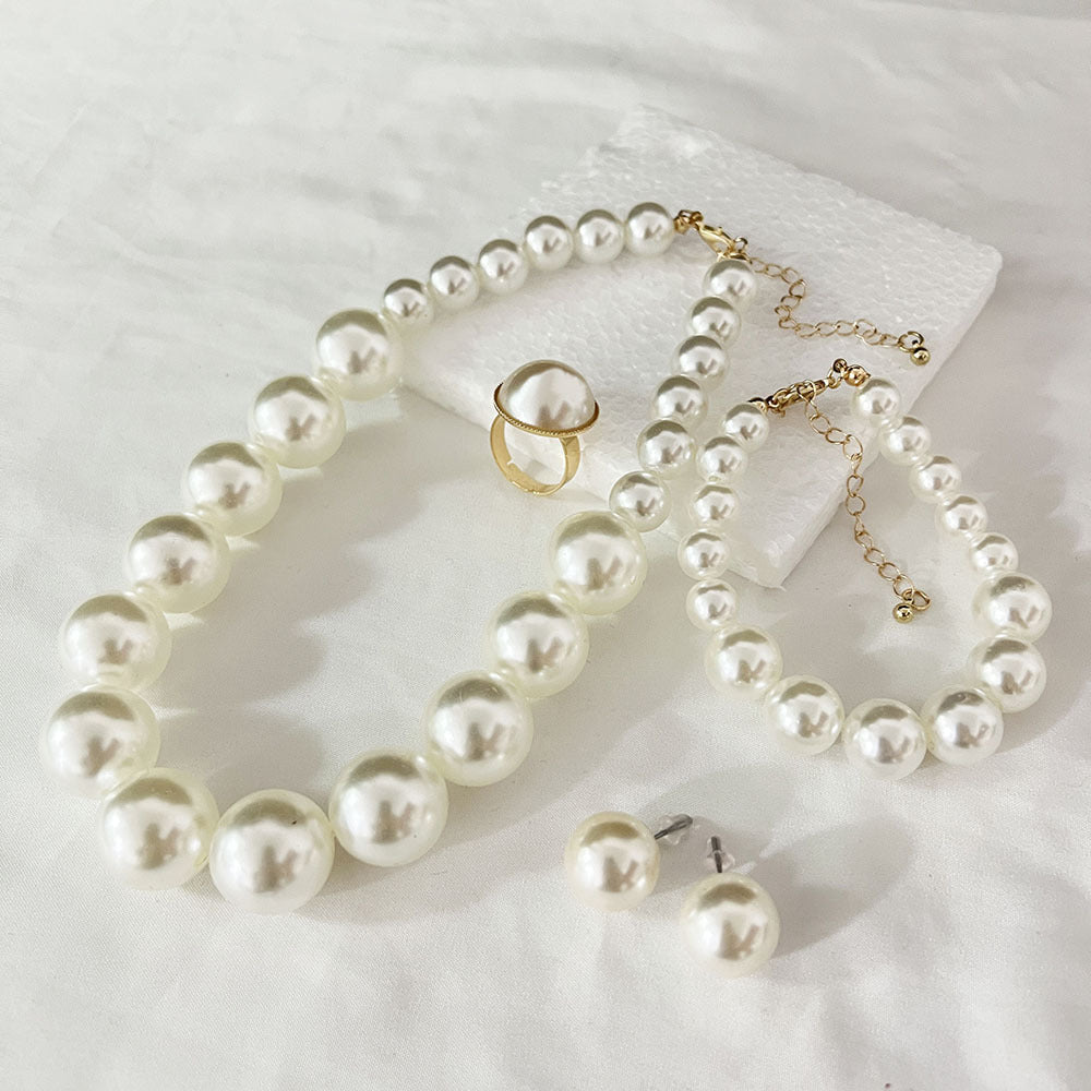 Wholesale Elegant Korean Pearl Necklace Earrings Set Bridal Jewelry Accessory Trendy Gift For Women Resale