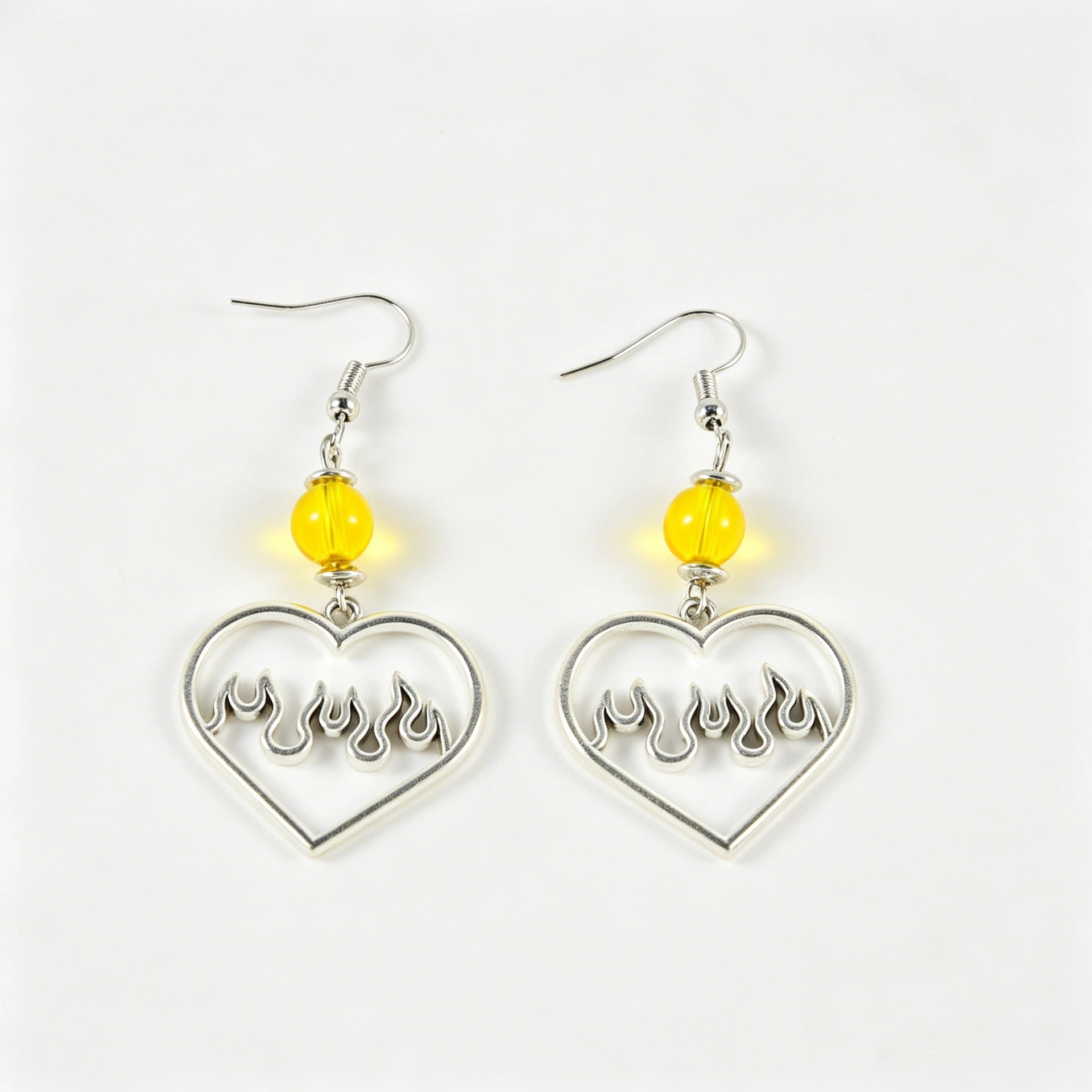 Wholesale Cross-Border Retro Hollow Flame Heart Pendant Earrings for Women,  High-End European and American Style,  Exaggerated Heart-Shaped Earrings,  Trendy and Unique