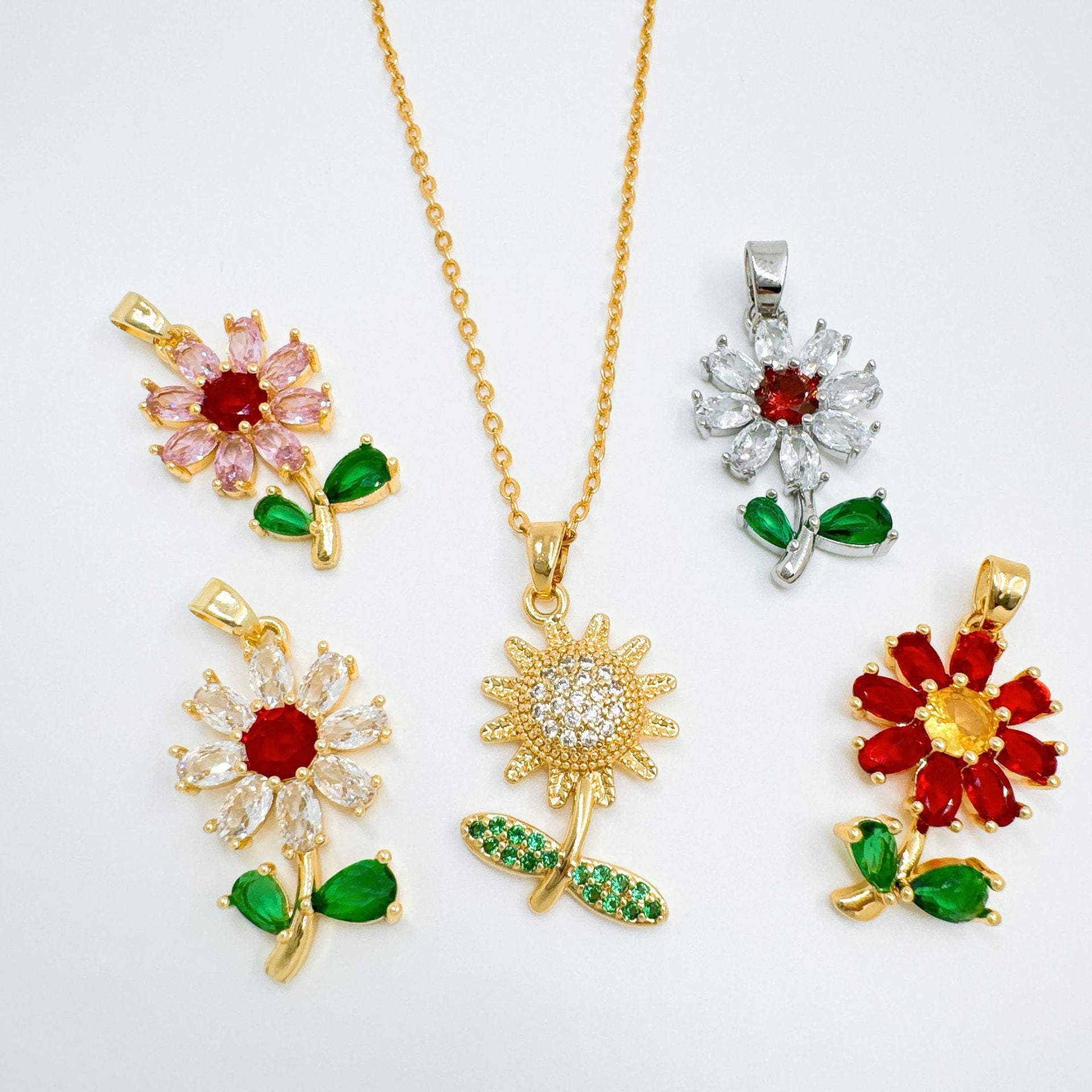Wholesale Gold Plated Copper Zircon Necklace Sweet Cool Flower Pendant Boutique Resale