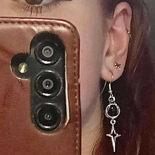 Wholesale Gothic Star Spark Dangling Earrings Black Beads Cage Pendant Fashion Accessory