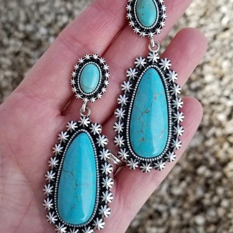 Wholesale Vintage style turquoise pendant earrings alloy jewelry perfect for parties. Turquoise NecklaceTurquoise Necklace