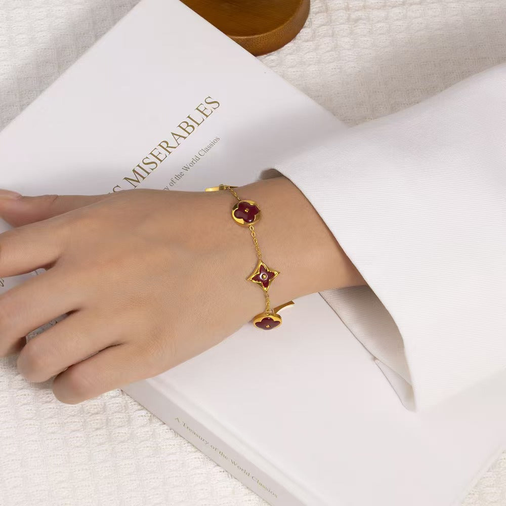 Wholesale Titanium Steel 18K Gold Tone Four Leaf Clover Zircon Bracelet Women S Gift Everyday Wear