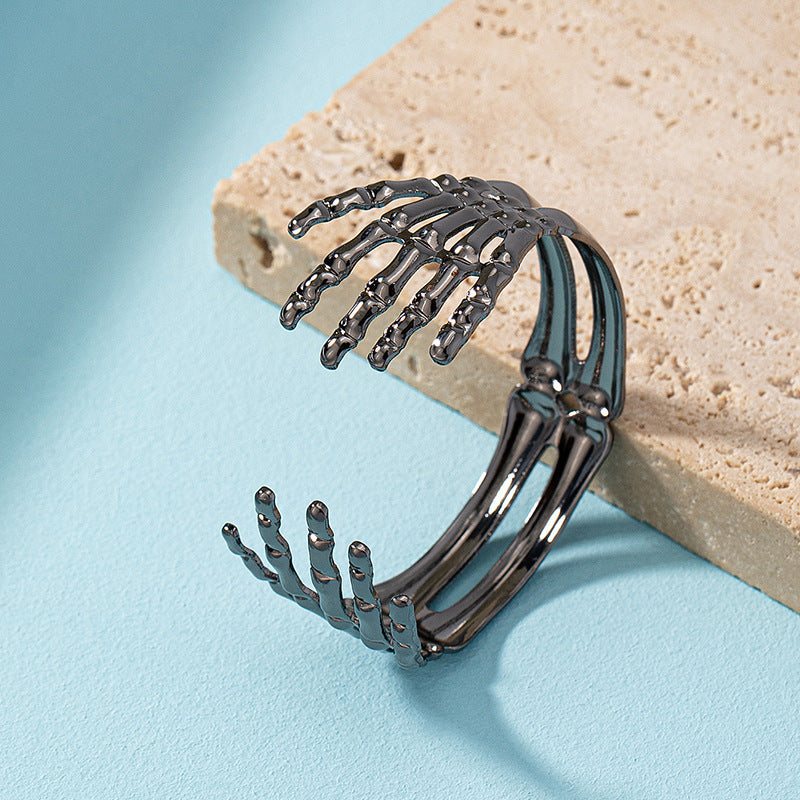Wholesale  skull metal Paw bracelet all-match high street accessories INS style couple metal silver bracelet