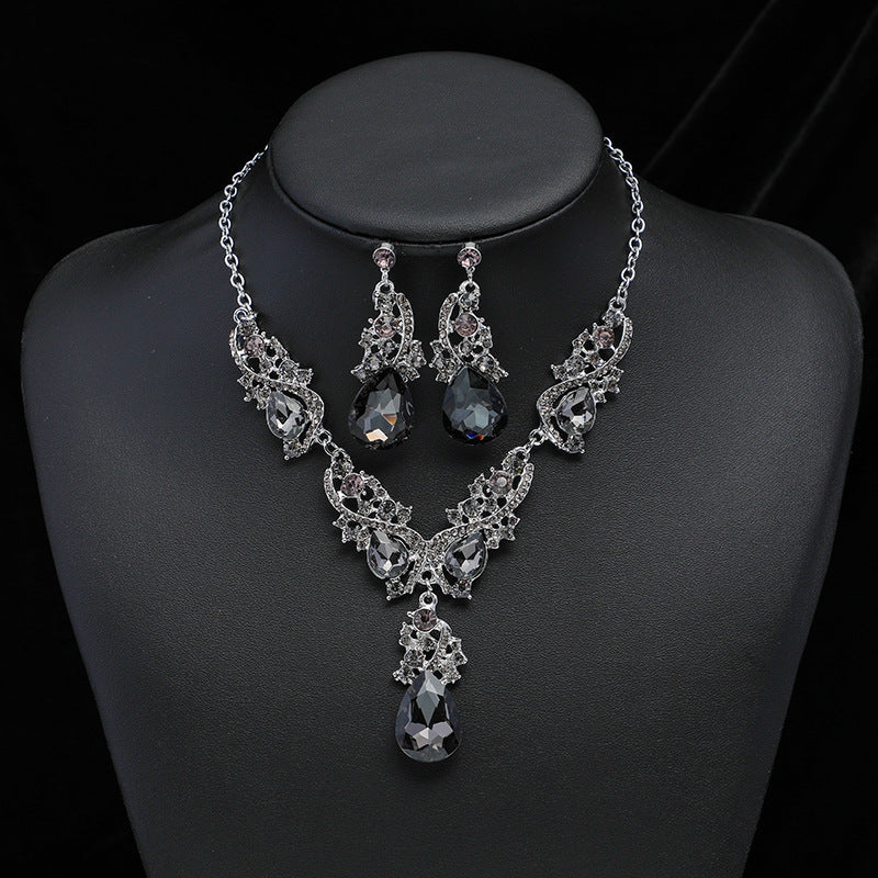 Wholesale luxury exaggerated necklace earrings set