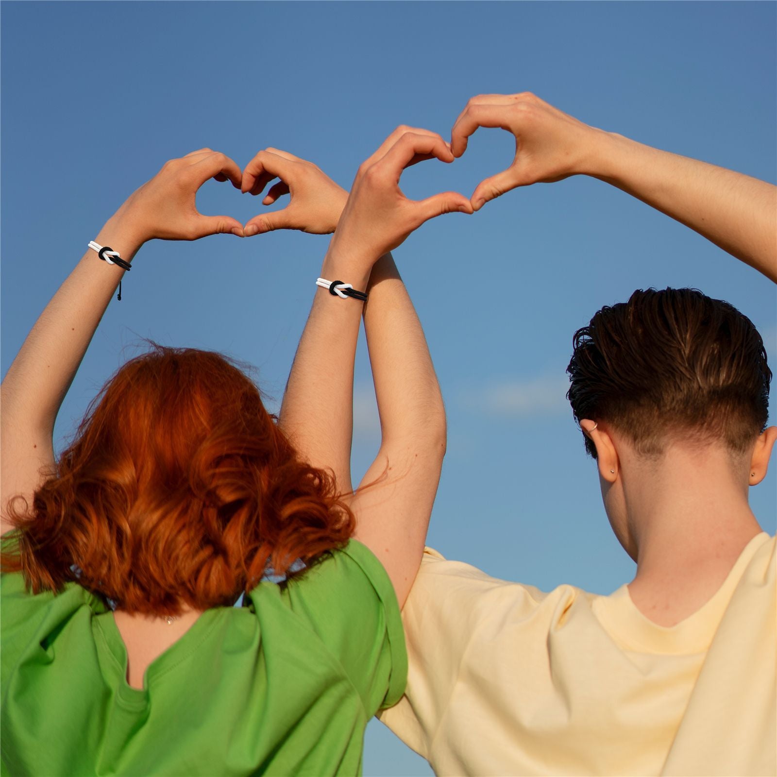 Wholesale black and white 8-shaped Milanese rope Valentine's Day bracelet set