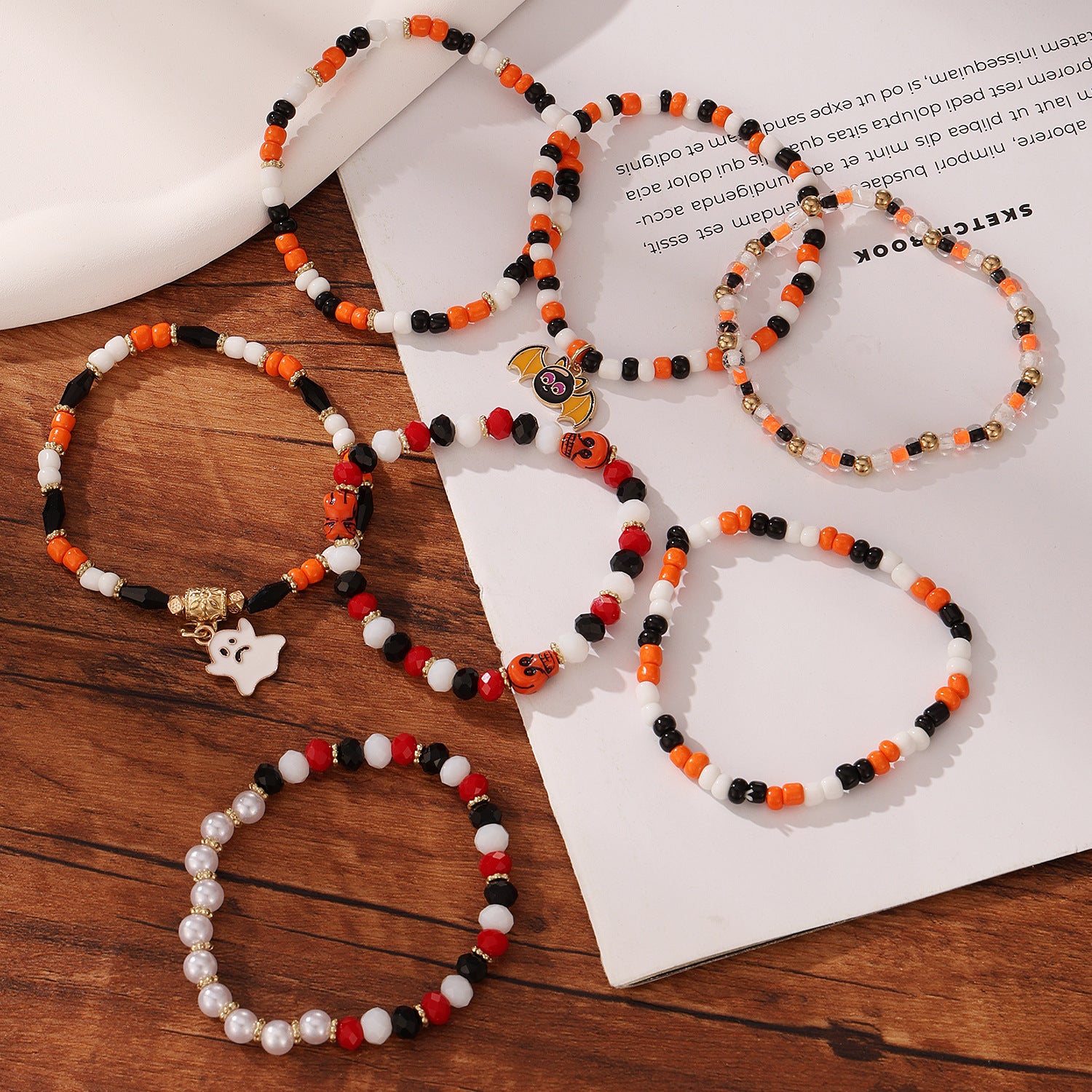 Wholesale  Halloween Funny Skull Skull Rice Bead Bracelet suit