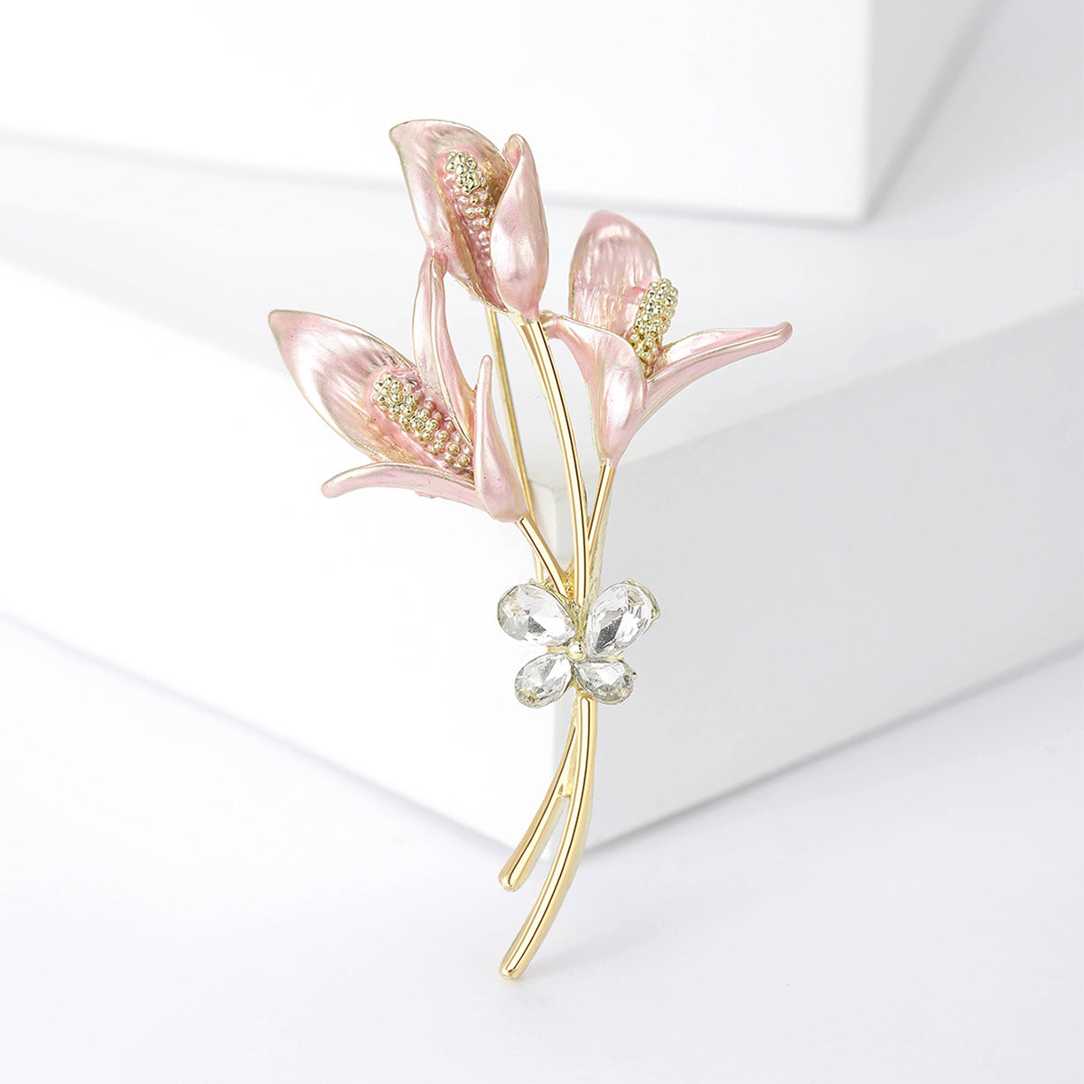 Wholesale Stylish Vintage Flower Bouquet Brooch Pin For Women Rhinestone Party Gift