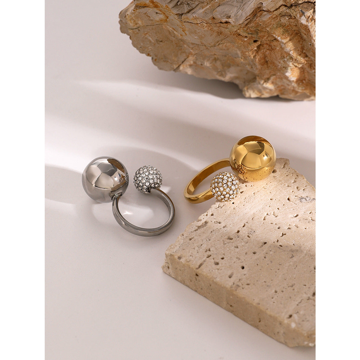 Wholesale 18k gold stainless steel asymmetric steel ball diamond opening ring