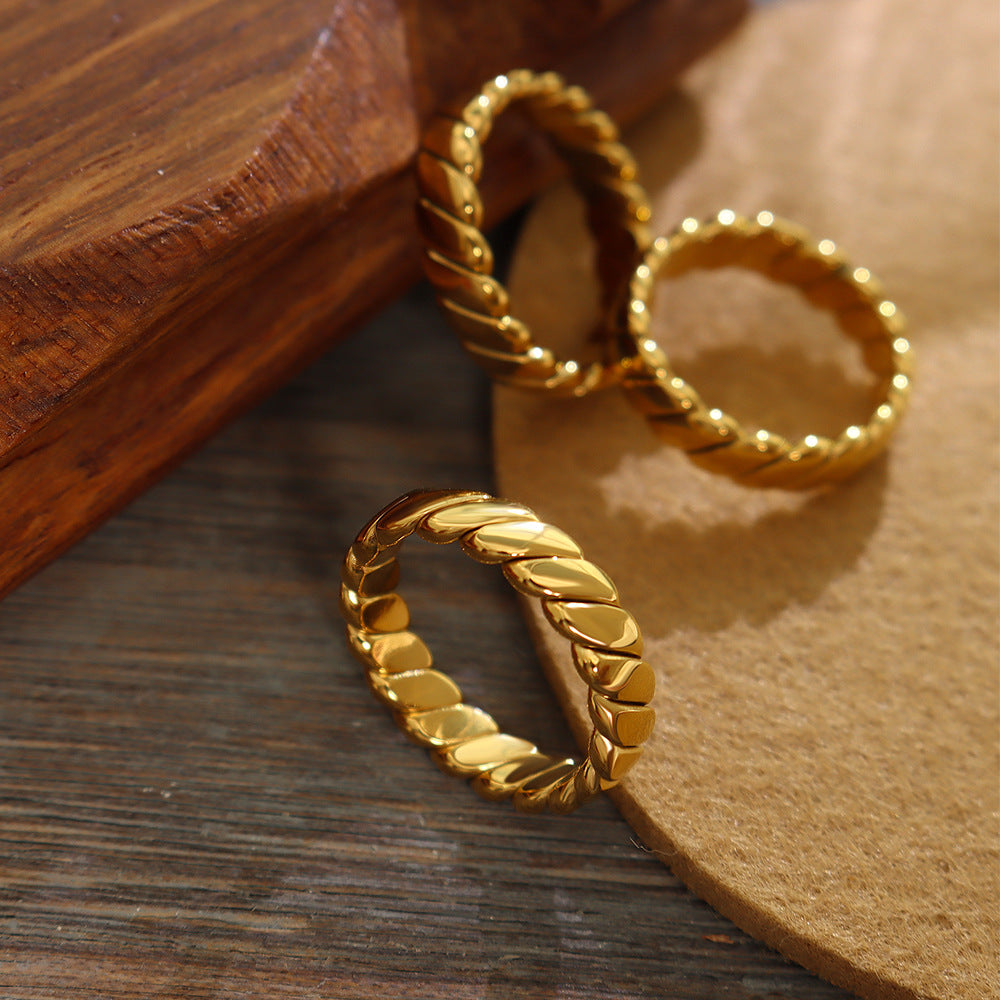 Wholesale Vintage Geometric Plain Ring Gold Electroplated Titanium Steel Jewelry Accessory