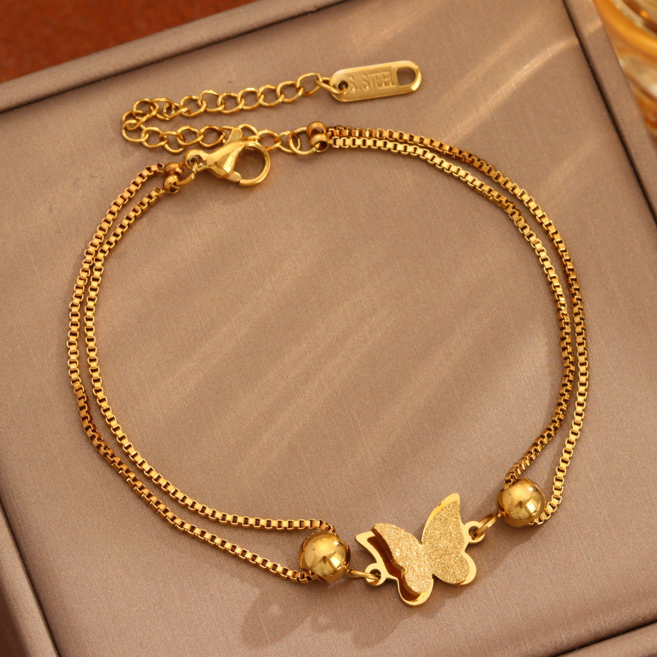 Wholesale New Exquisite Butterfly Titanium Steel Gold Bracelet Jewelry Fashionable Women' s Autumn and Winter Jewelry,  Non-Fading Accessories