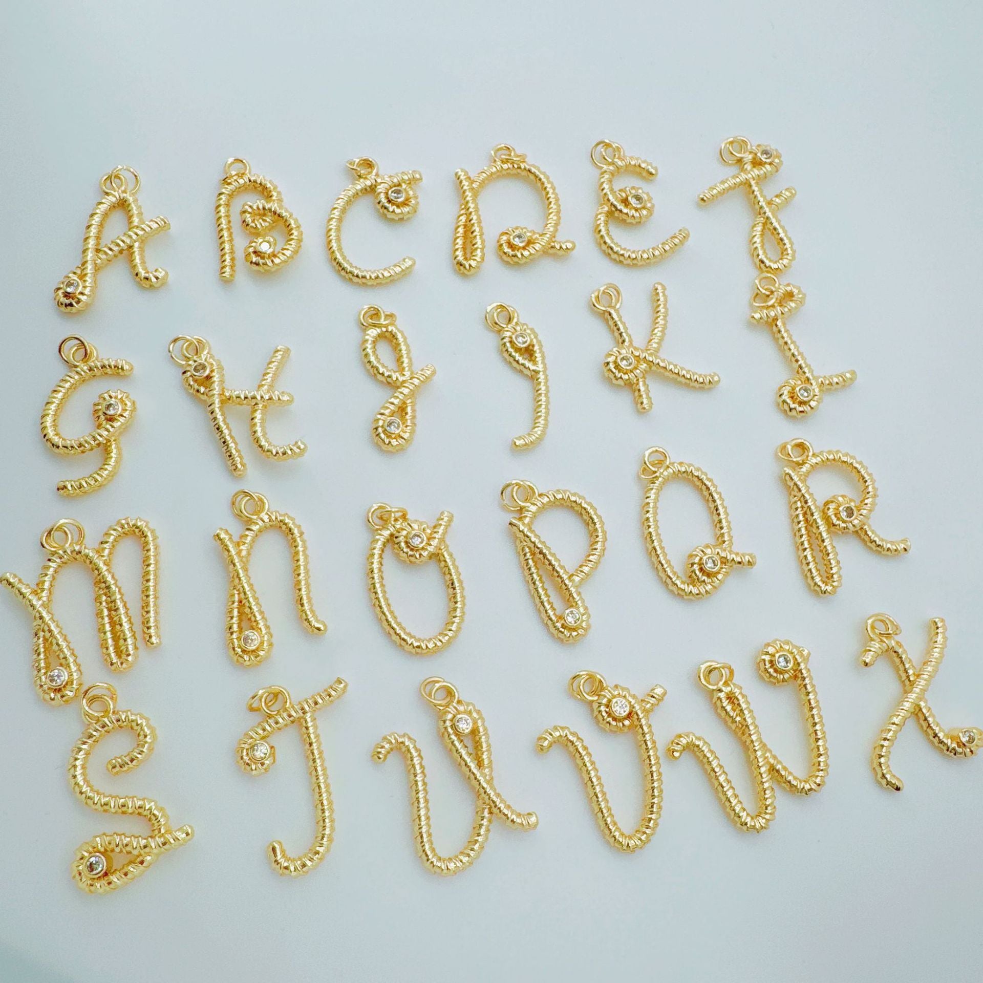 Wholesale Gold Plated Copper 26 Letter Alphabet Pendant,  Trendy Hip-Hop Jewelry Accessory for Everyday Gift