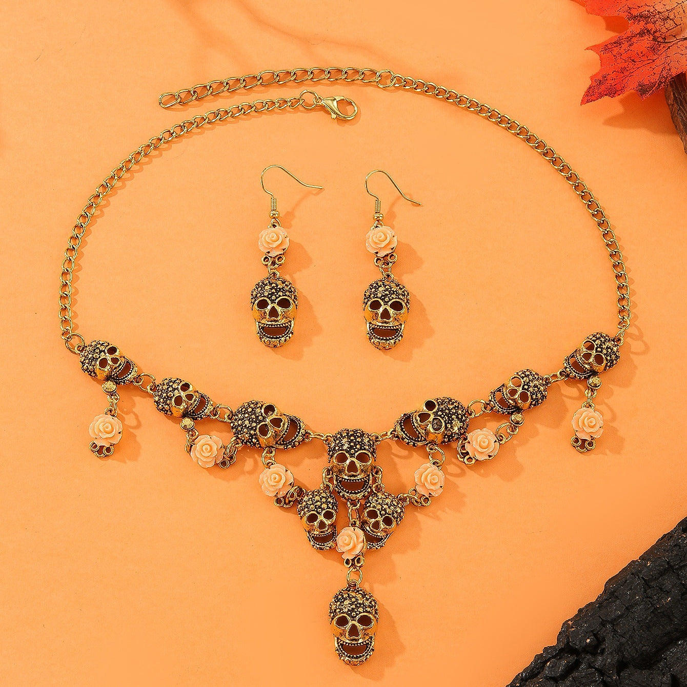 Wholesale  Skull Punk Retro Jewelry Set Necklace Earrings Fashion Accessory Gift