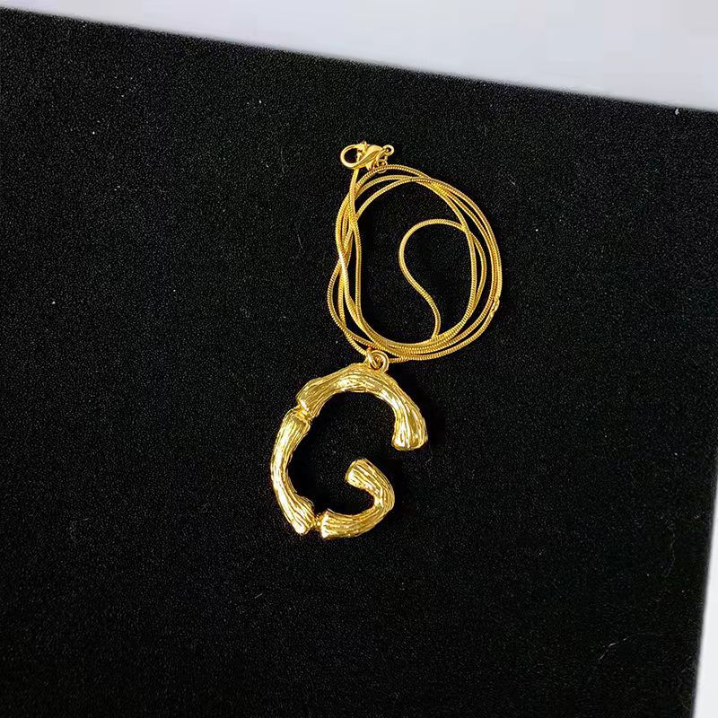 Wholesale Geometric Necklace Letter Short Clavicle Necklace Choker Necklace ACC-NE-Yiniao002