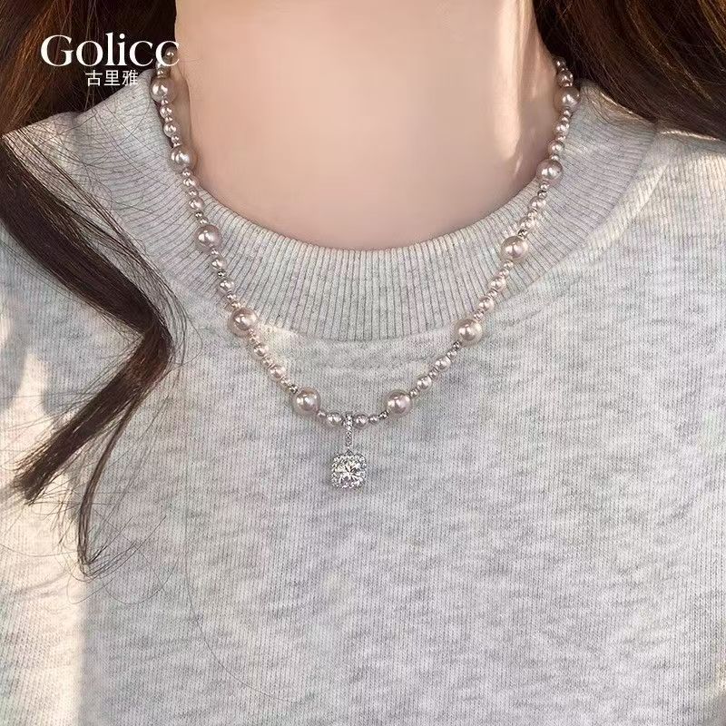 Wholesale Manta Sugar Cube Pearl Necklace Women S Trendy Sweater Chain With Fu Character Motif Fashion Jewelry Accessory For Boutique Resale
