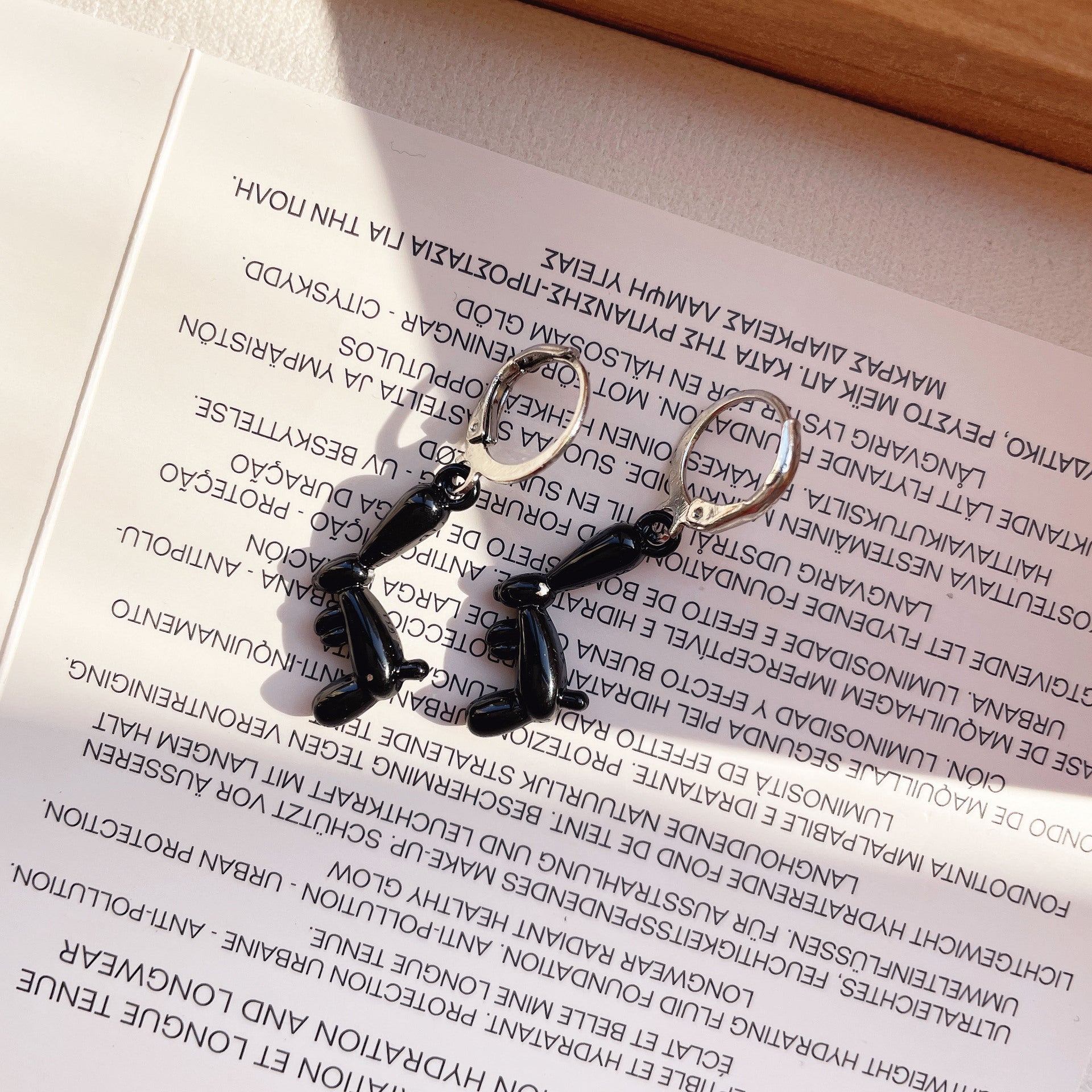 Wholesale Black Balloon Dog Earrings ACC-ES-Yijia001