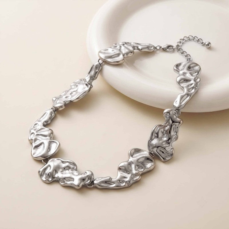 Wholesale Trendy Irregular Texture Collarbone Necklace Geometric Gold Tone Alloy Chain Everyday Commute Jewelry Boutique Resale