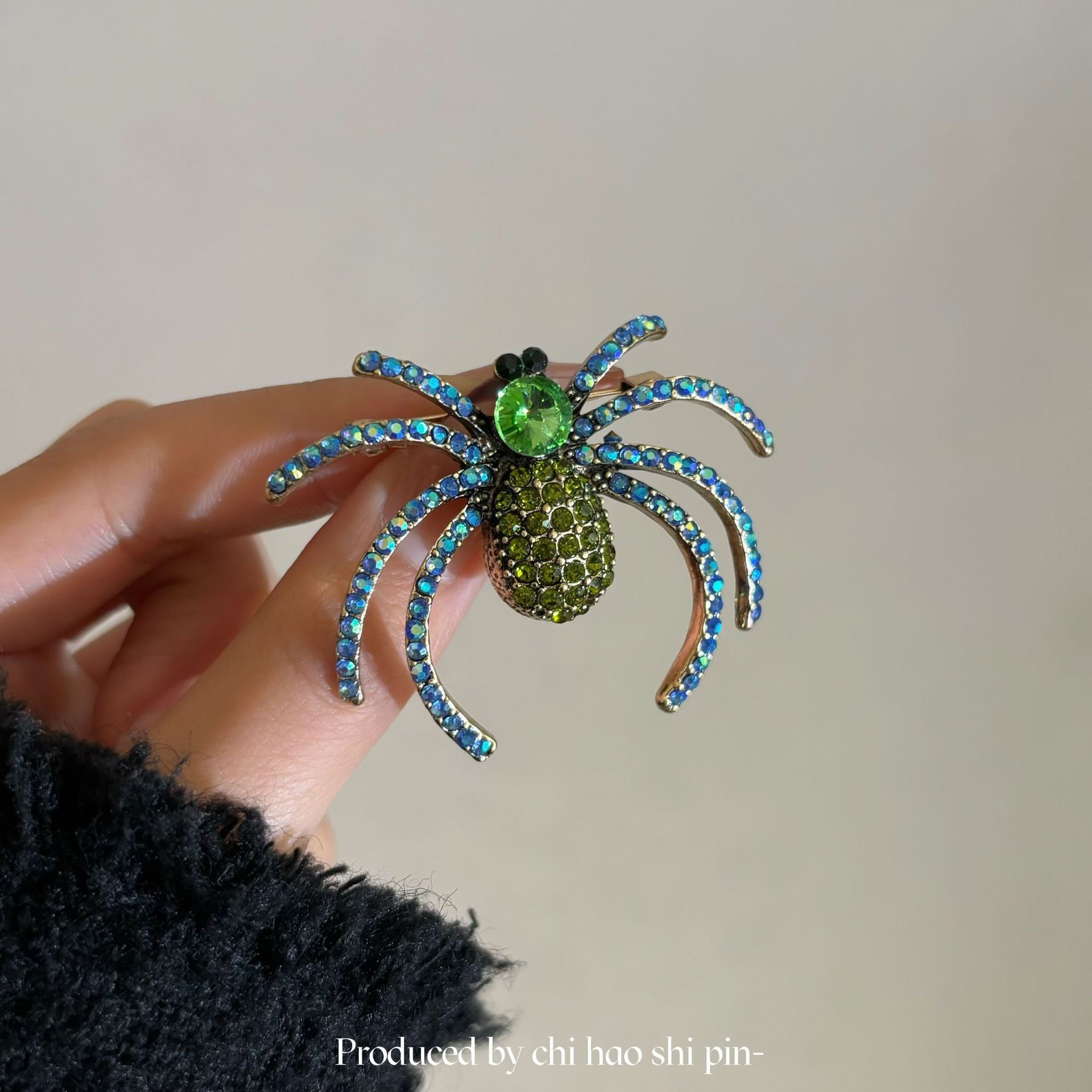 Wholesale  Fashion Rhinestone Spider Brooch