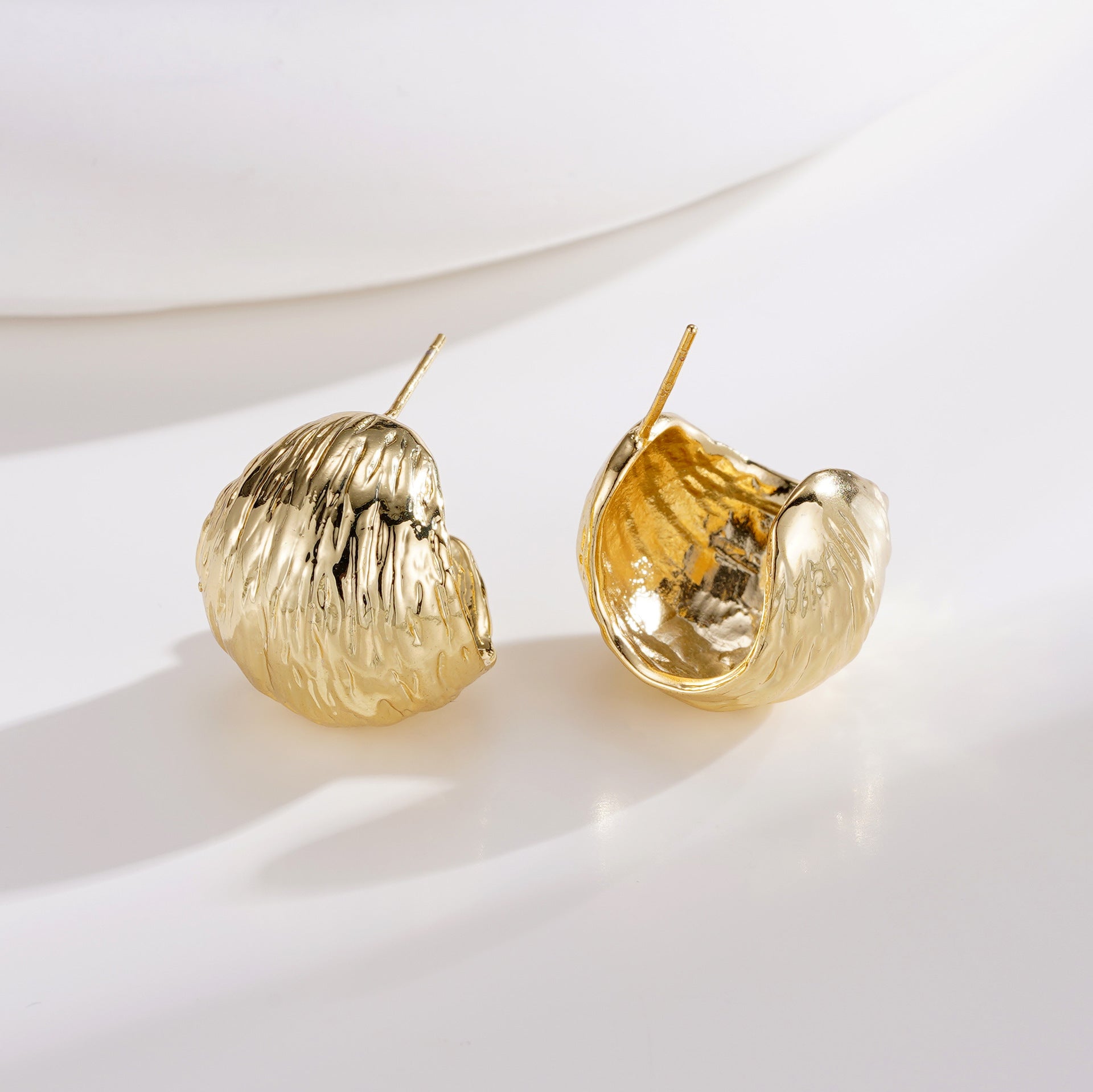 Wholesale Golden Texture Earrings