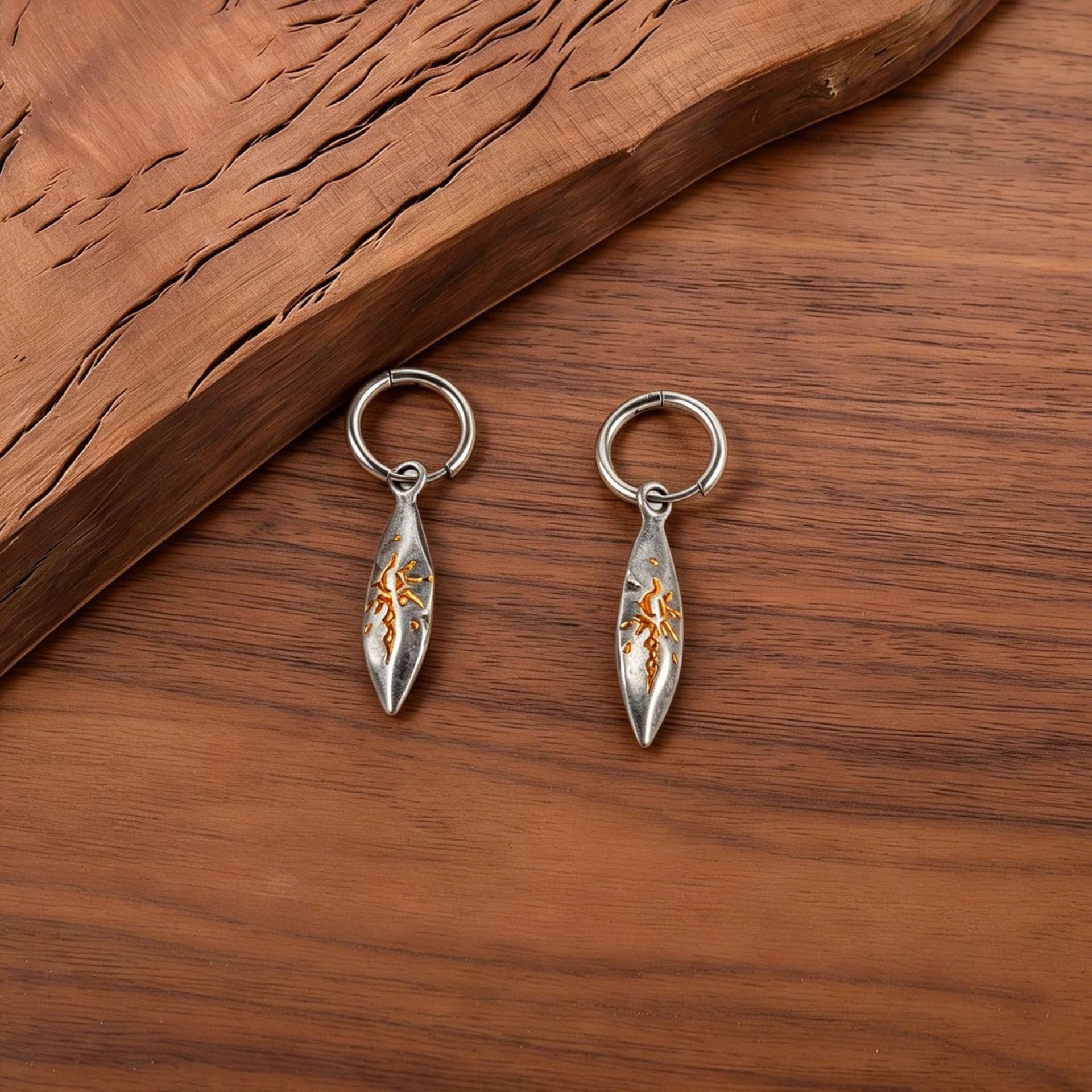Wholesale Zinc Alloy Bright Silver Wishing Stone Pendant Earrings Retro Sun Pattern Meteorite Style Party Fashion Accessory