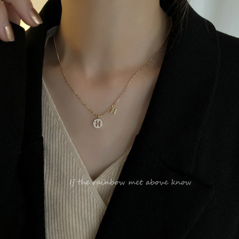 Wholesale letter luxury clavicle chain