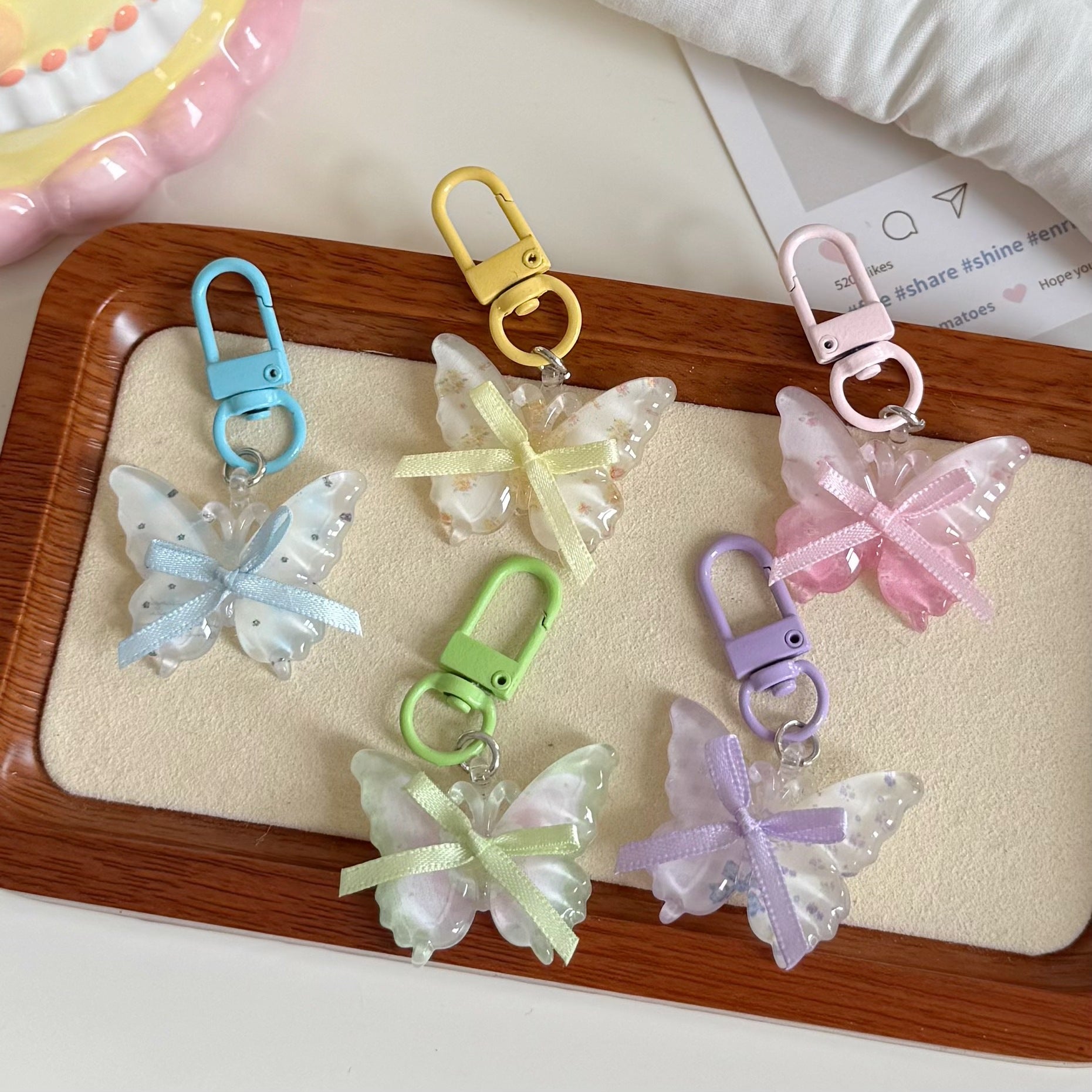 Wholesale Fairy Butterfly Transparent Plastic Keychain,  Chic Bag Charm Gift for Girls