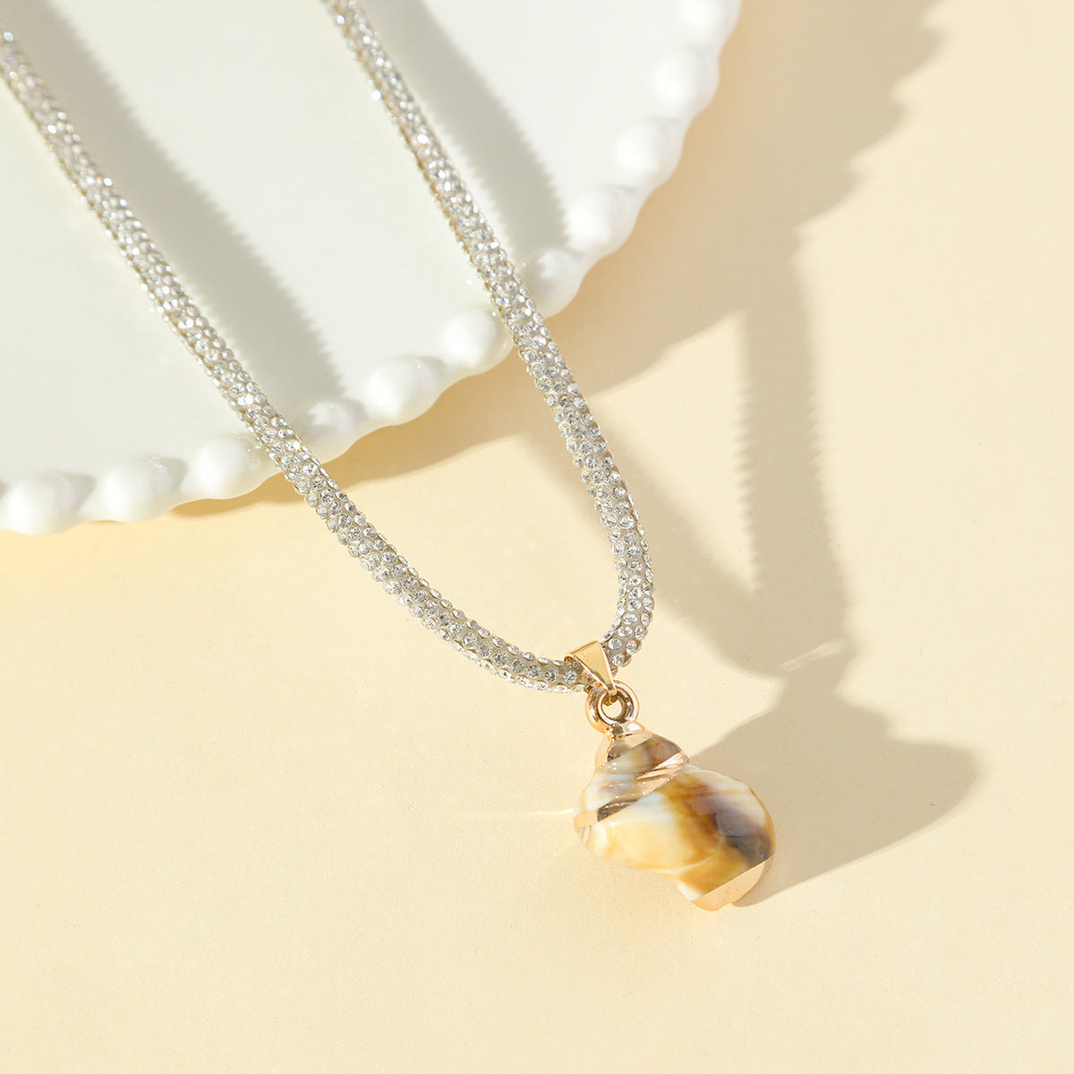 Wholesale Pendant Necklace Light Luxury  Shell Clavicle Chain