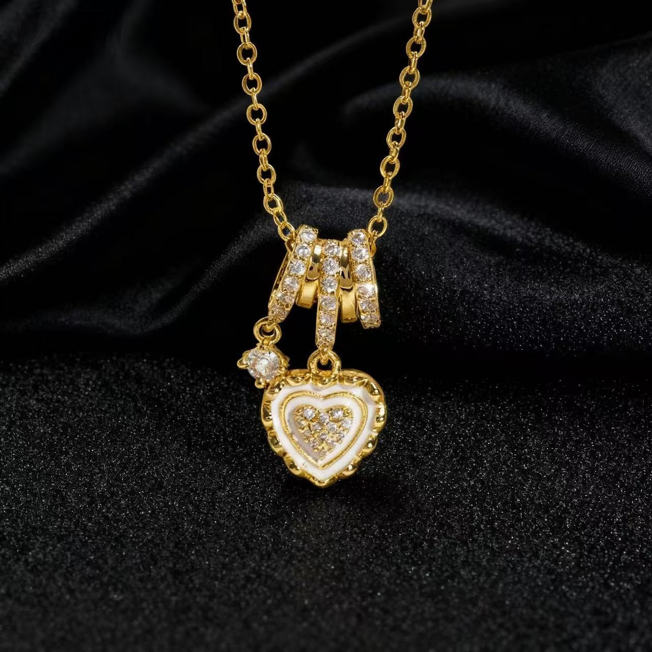 Wholesale Boutique Heart Flower Pendant Necklace Set Colorful Zircon Copper Jewelry Gift