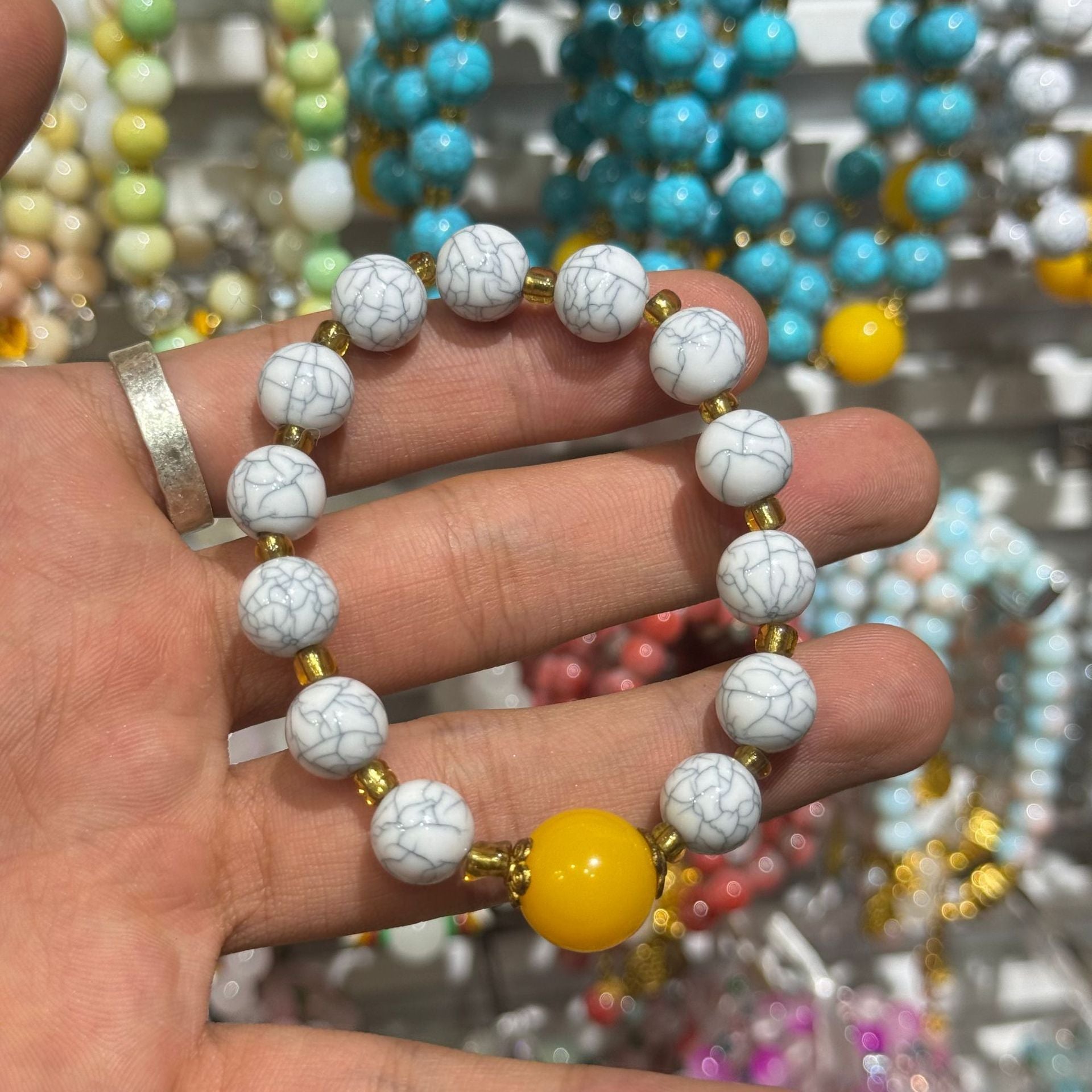 Wholesale Resin Turquoise Beaded Bracelet 108 Beads Handmade Unisex Gift for Travel Souvenir