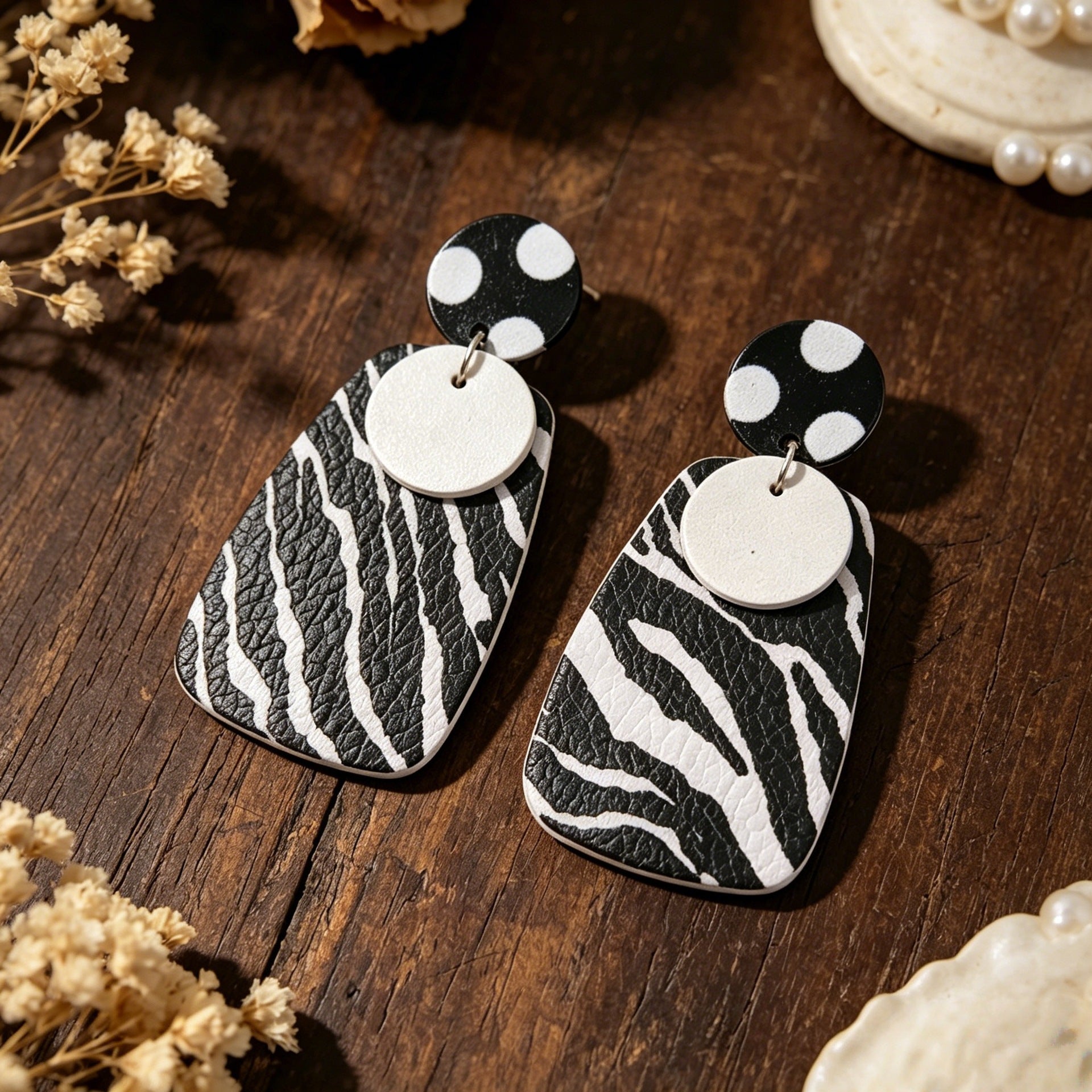 Wholesale Black White Zebra Pattern Multilayer Spliced Pu Leather Earrings Fashion Accessory