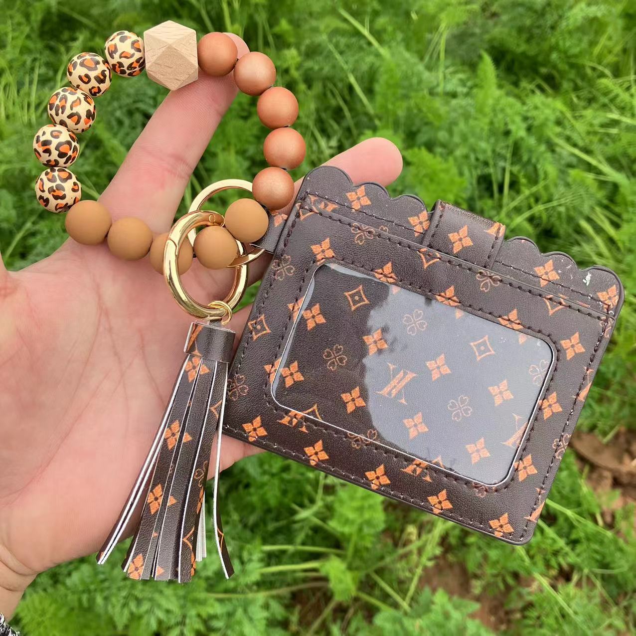 Wholesale Leopard Plaid Western Style Card Holder Silicone Beaded Wristlet Keychain ACC-KC-QiuXue011