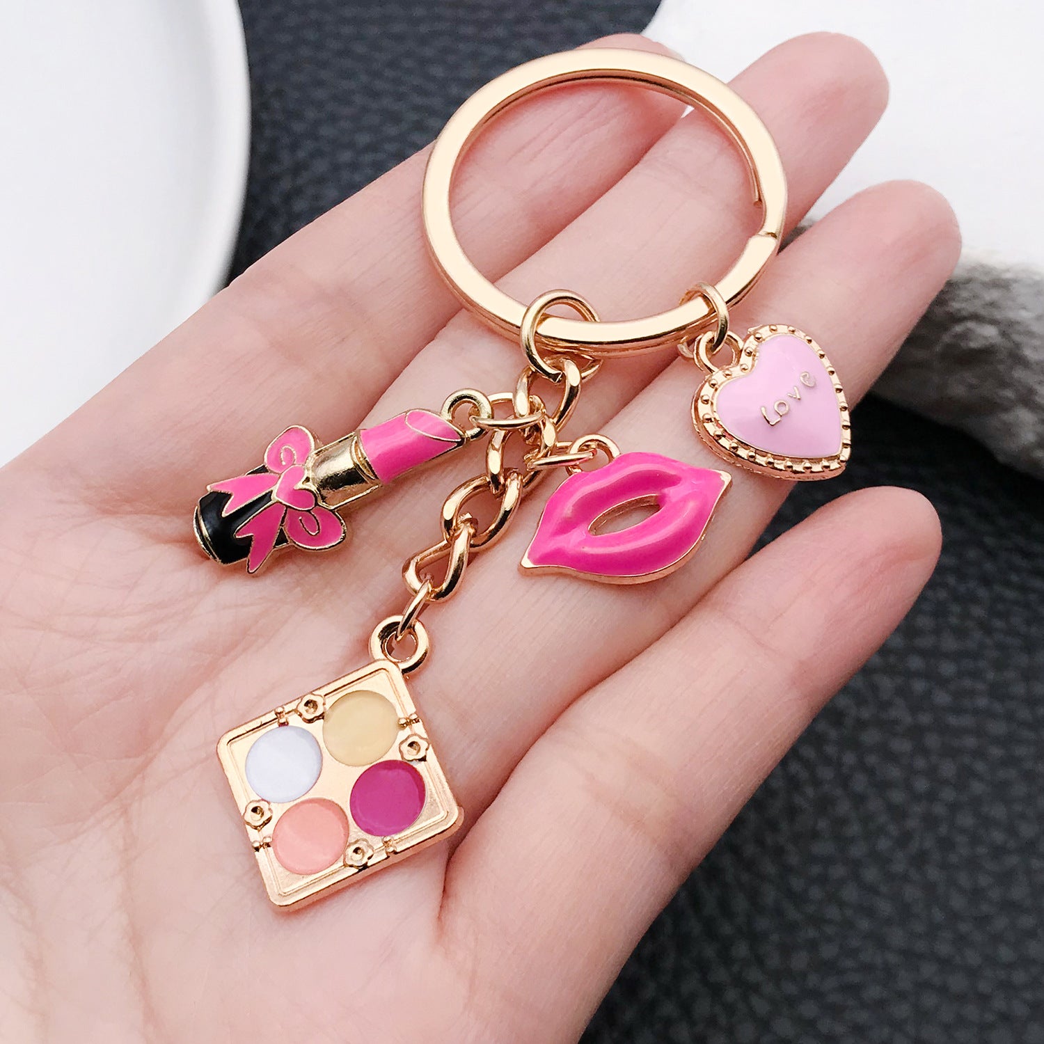 Wholesale Oil Dripping Small Fragrance Kc Gold Rose Red Cosmetic Box Lipstick Lips Alloy Keychain