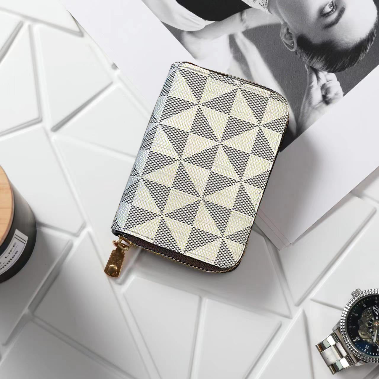 Wholesale Stylish Retro Checkered Accordion Card Wallet With Large Capacity PVC Material Daily Use Resale Item