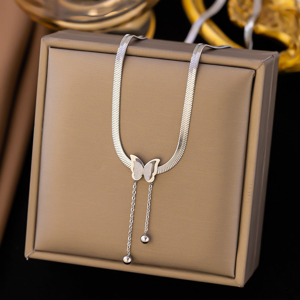 Wholesale Titanium Steel Necklace Light Luxury Love Necklace ACC-NE-Qinji002