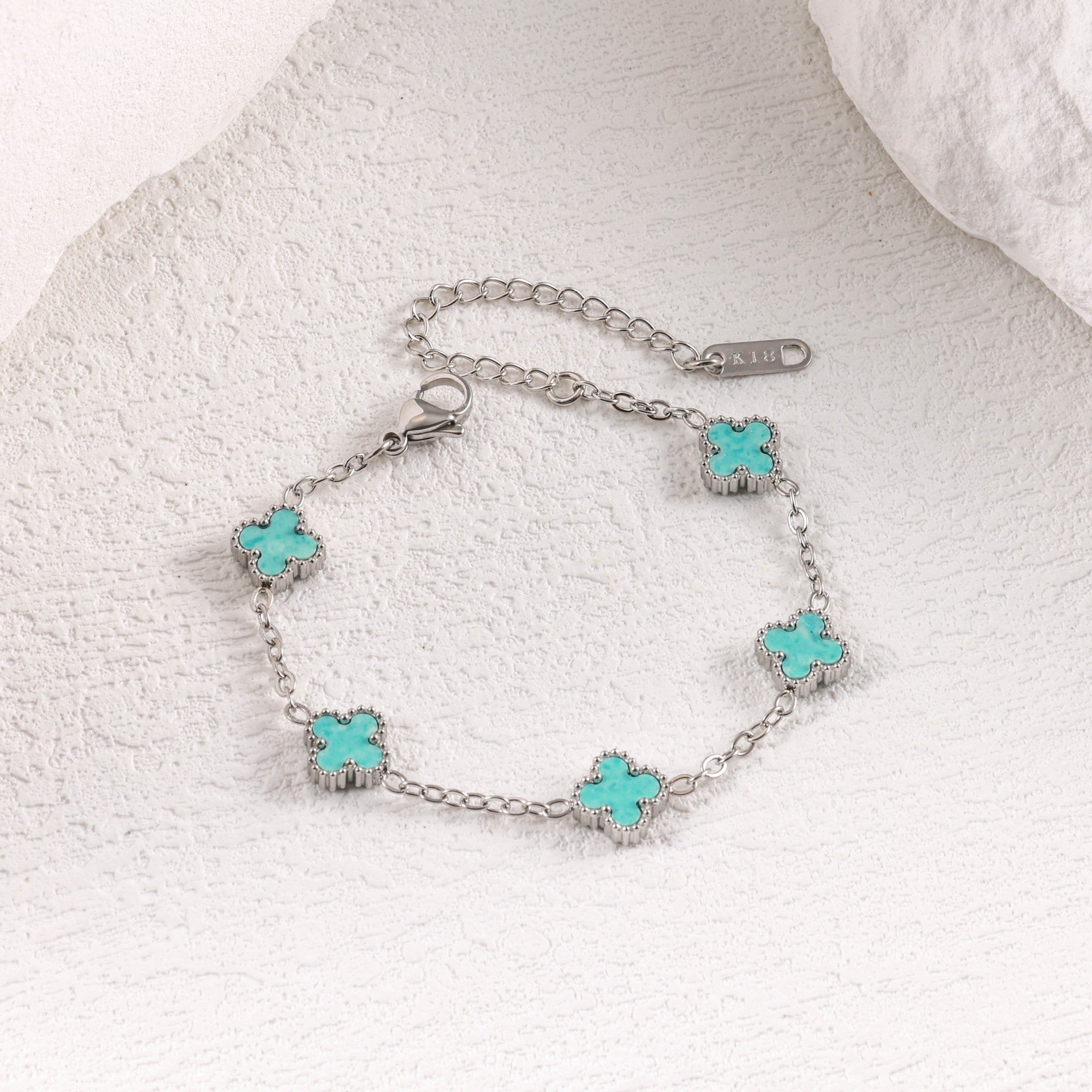 Wholesale Stainless Steel Four-Leaf Clover Bracelet with Mother-of-Pearl and Turquoise,  Trendy Jewelry Accessory for Women