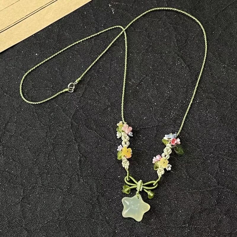 Wholesale  small stars green crystal colorful flowers woven necklace