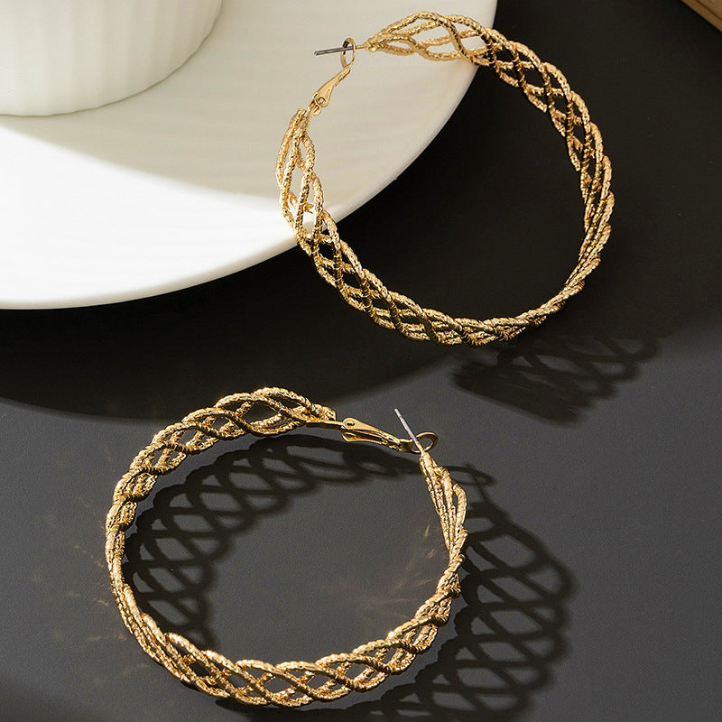 Wholesale Cold Wind Style Hollow Large Circle Earrings Alloy Electroplated Jewelry Accessory