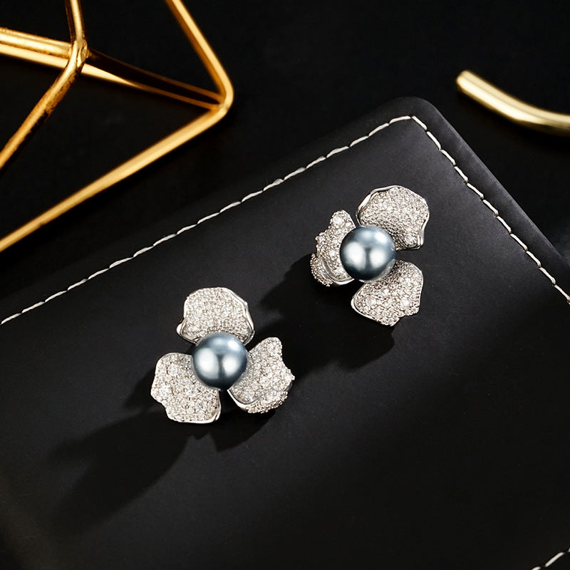 Wholesale full of diamond petals new fashion zircon  flower pearl earrings