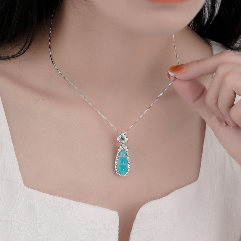 Wholesale Teal Gourd Mung Bean Pendant Necklace