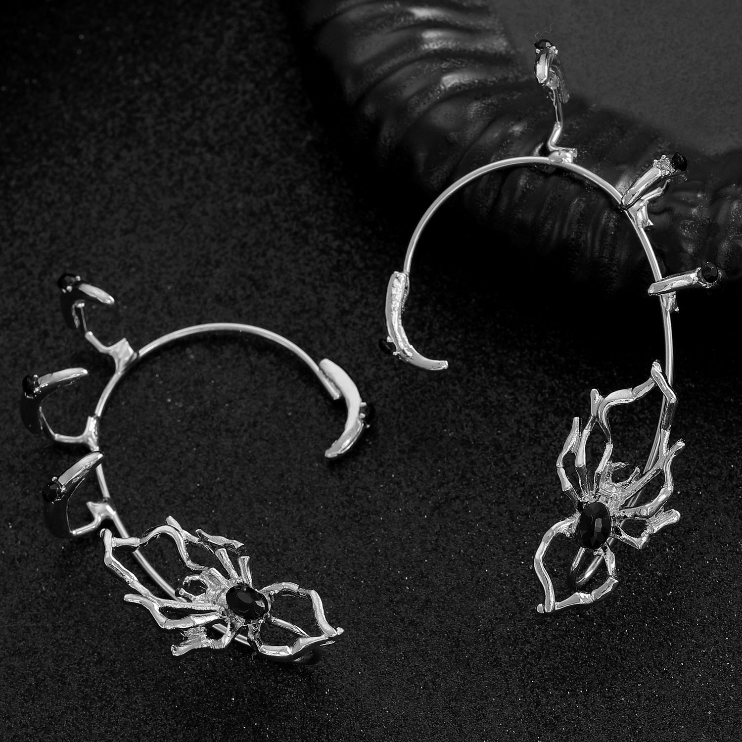 Wholesale Edgy  Ear Cuff for Non-Pierced Ears Alloy Electroplated Jewelry Accessory