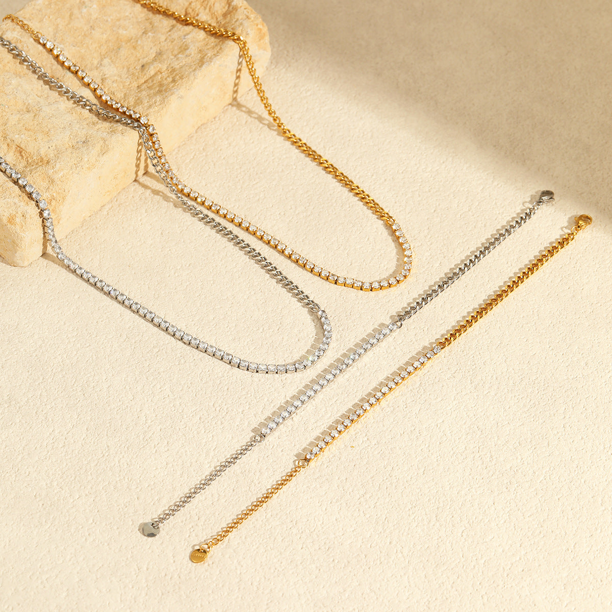 Wholesale  simple inlaid zircon necklace strip stainless steel plated 18K gold high-grade bracelet