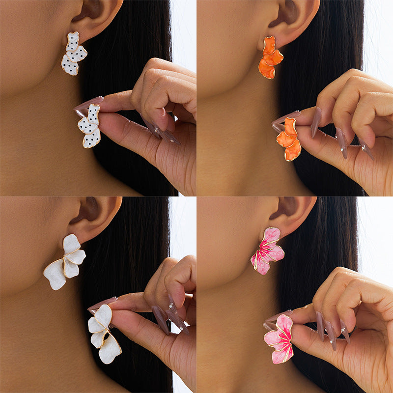 Wholesale Floral Leaf Drip Glaze Alloy Earrings,  Trendy Fashion Accessory for Party or Boutique Resale